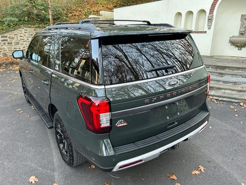 Green 2023 Ford Expedition Timberline