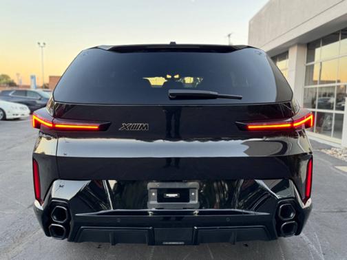 2023 BMW XM Base