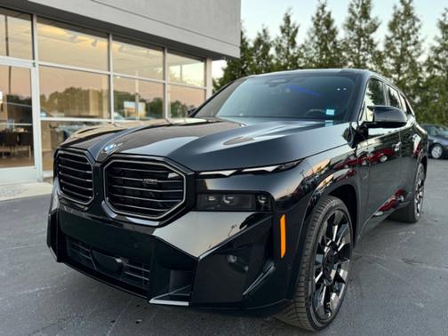 2023 BMW XM Base