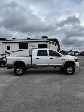 White 2007 Dodge Ram 2500 Laramie Mega Cab