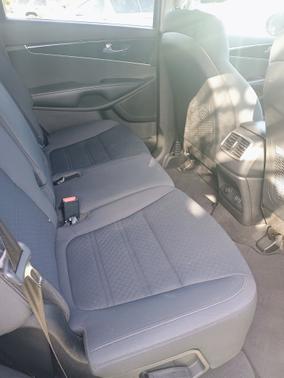 Gray 2017 Kia Sorento LX