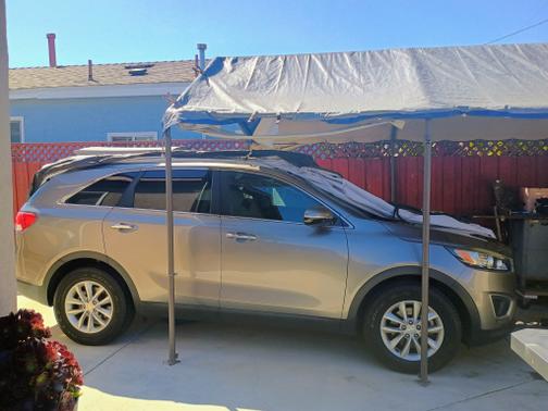 Gray 2017 Kia Sorento LX