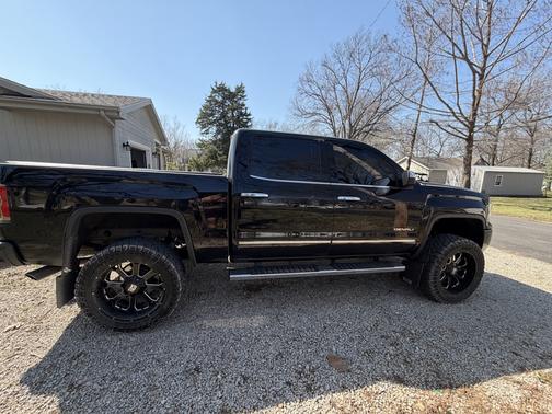 Black 2018 GMC Sierra 1500 Denali