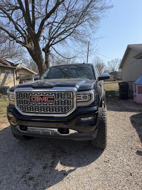 Black 2018 GMC Sierra 1500 Denali