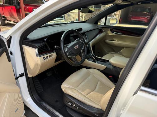 2019 Cadillac XT5 Premium Luxury