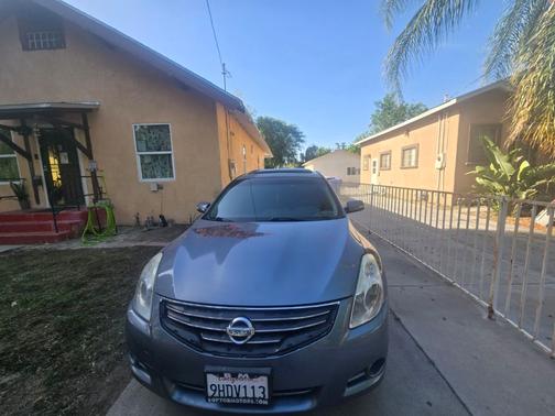 Gray 2012 Nissan Altima 2.5 SL