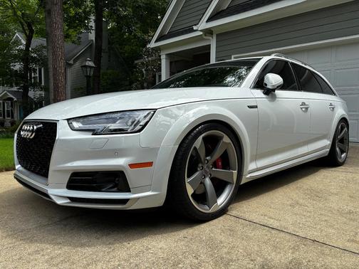 White 2018 Audi A4 allroad 2.0T Premium