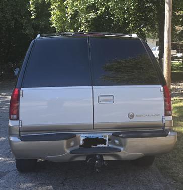 White 2000 Cadillac Escalade 4WD