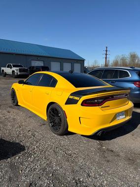 Yellow 2018 Dodge Charger R/T 392