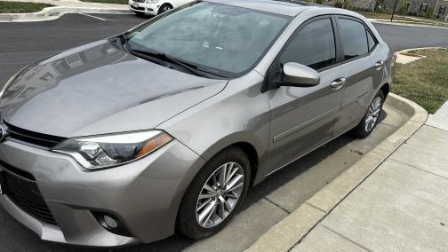 Photo 2 of 10 of 2015 Toyota Corolla LE Plus