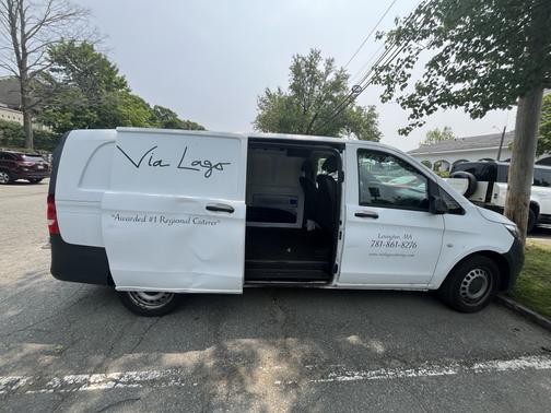 2018 Mercedes-Benz Metris Base