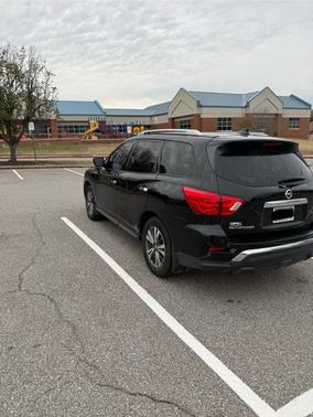 2019 Nissan Pathfinder S