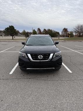 2019 Nissan Pathfinder S