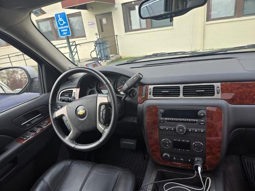 2011 Chevrolet Suburban 1500 LT