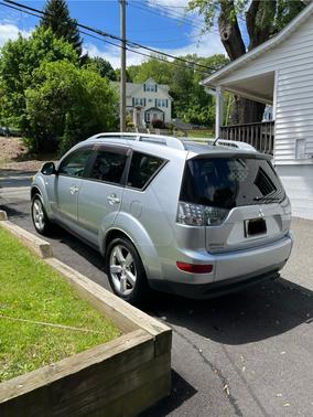 2008 Mitsubishi Outlander XLS