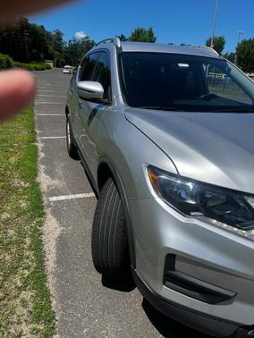 Silver 2018 Nissan Rogue SV