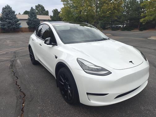 2023 Tesla Model Y Long Range