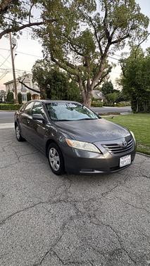 Gray 2009 Toyota Camry LE