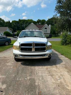 White 2004 Dodge Ram 3500 Laramie Quad Cab DRW