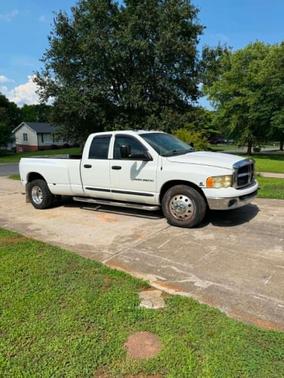 White 2004 Dodge Ram 3500 Laramie Quad Cab DRW