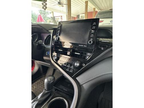 2021 Toyota Camry Hybrid XSE