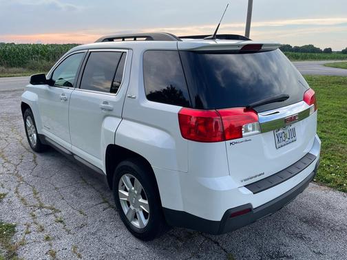White 2010 GMC Terrain SLE