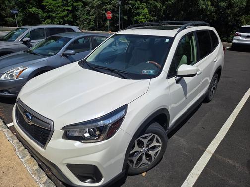White 2020 Subaru Forester Premium