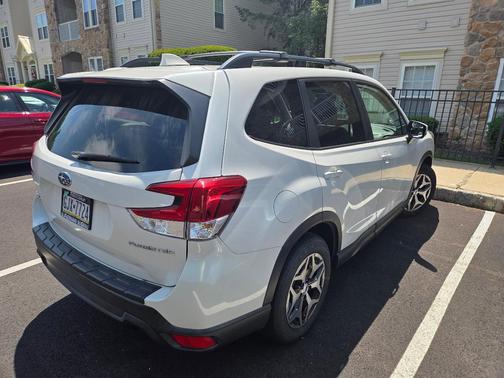 White 2020 Subaru Forester Premium