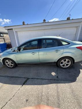 Blue 2012 Ford Focus SEL
