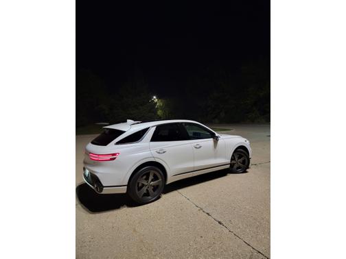 2023 Genesis GV70 2.5T