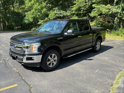 Black 2020 Ford F-150 XLT
