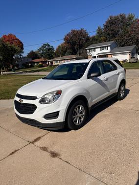 White 2017 Chevrolet Equinox LS