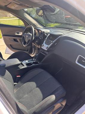 White 2017 Chevrolet Equinox LS