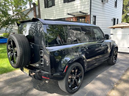 2021 Land Rover Defender X-Dynamic SE