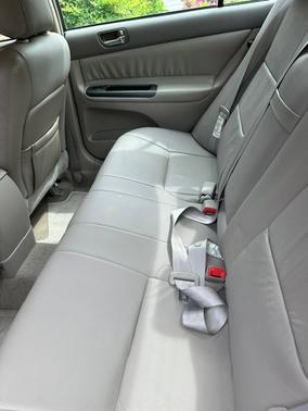 Green 2006 Toyota Camry LE