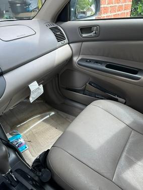 Green 2006 Toyota Camry LE