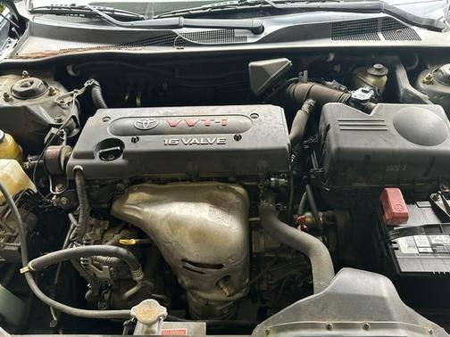 Green 2006 Toyota Camry LE