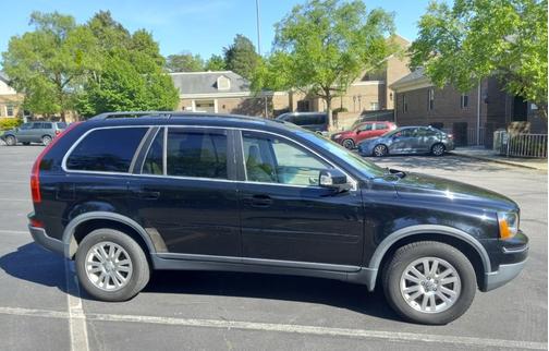 Black 2008 Volvo XC90 3.2