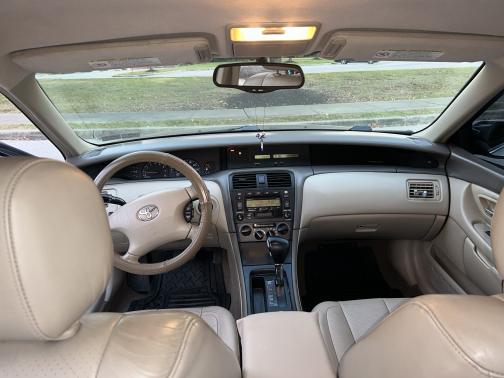 2004 Toyota Avalon XL