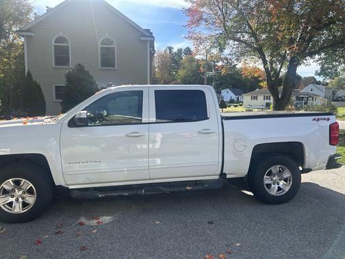 White 2018 Chevrolet Silverado 1500 1LT