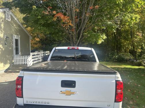 White 2018 Chevrolet Silverado 1500 1LT