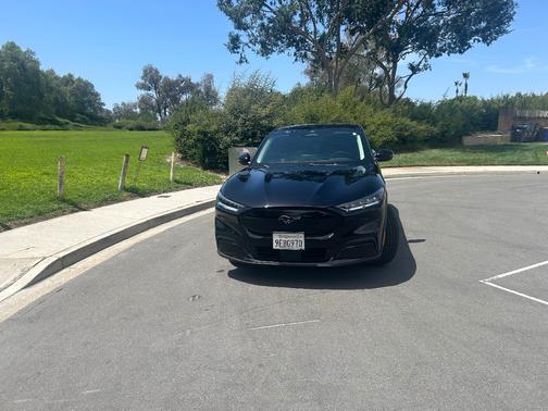 Black 2022 Ford Mustang Mach-E Select