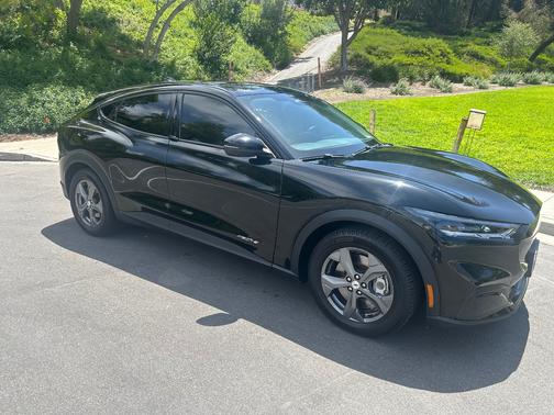 Black 2022 Ford Mustang Mach-E Select