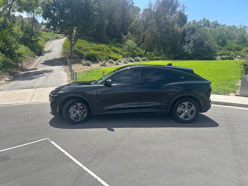 Black 2022 Ford Mustang Mach-E Select