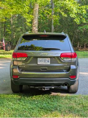 Gray 2018 Jeep Grand Cherokee Limited