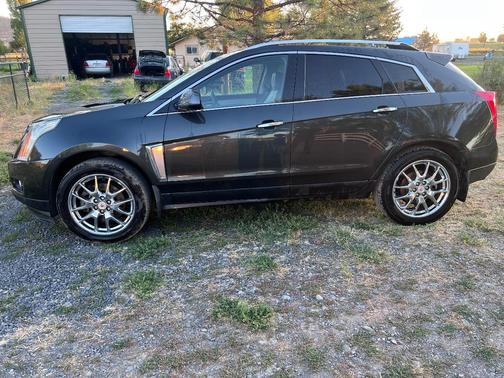 Gray 2014 Cadillac SRX Performance Collection