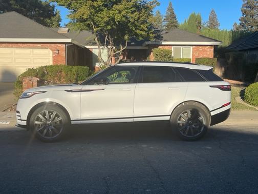 Photo 3 of 20 of 2018 Land Rover Range Rover Velar P250 HSE R-Dynamic