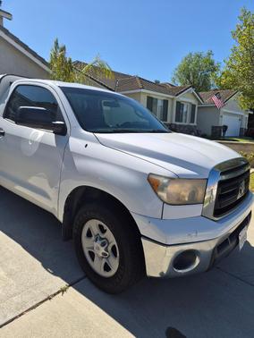 White 2013 Toyota Tundra Grade