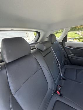 White 2024 Kia Seltos SX