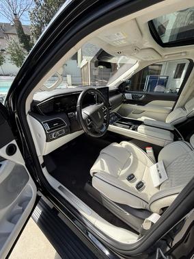 Black 2019 Lincoln Navigator L Black Label